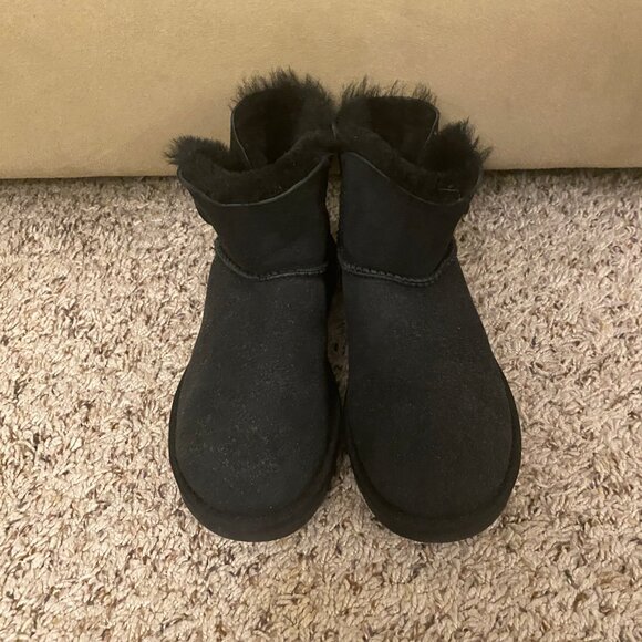 UGG Women Black Suede Water Resistance Shearling Lined Winter Boots Size 5 - Picture 3 of 9